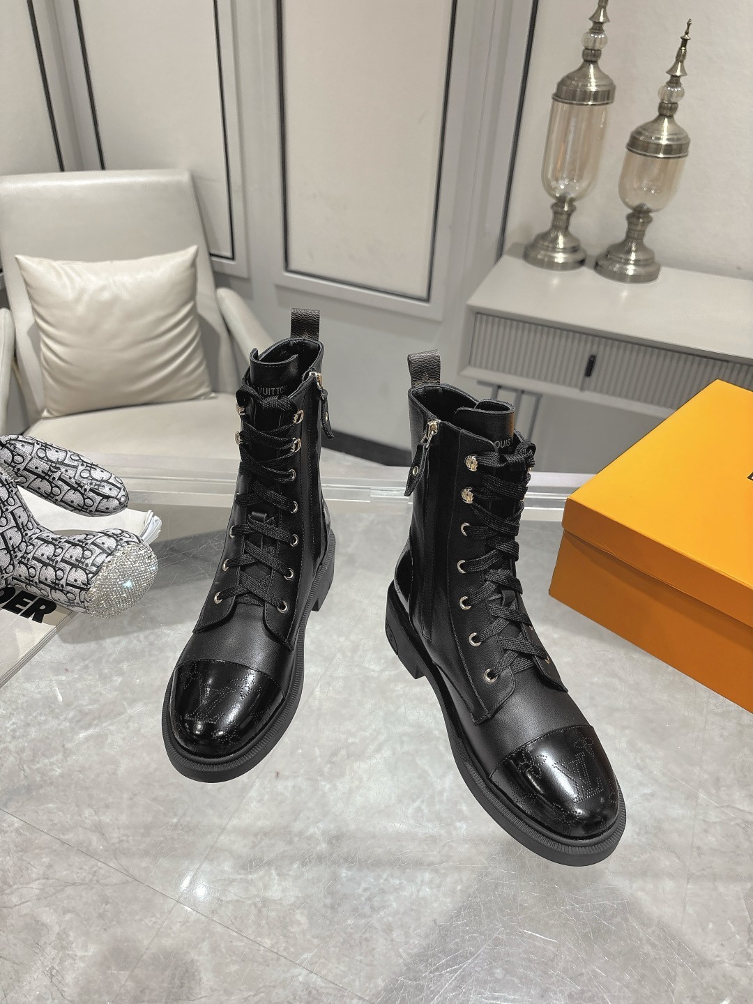 Louis Vuitton LV  Metropolis Flat Ranger Boots - KAIROO