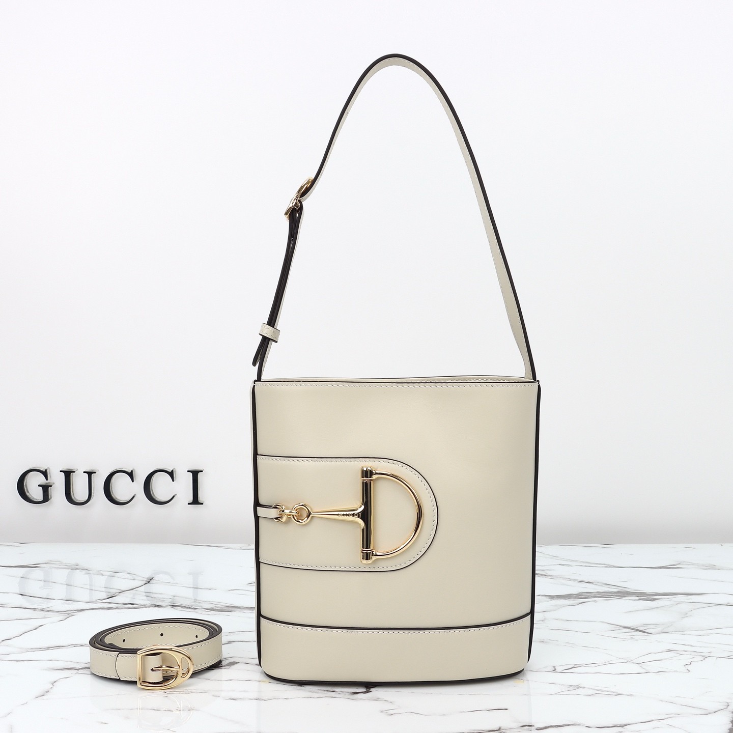 Gucci Horsebit Embellished Leather Vertical Shoulder Bucket Bag - KAIROO