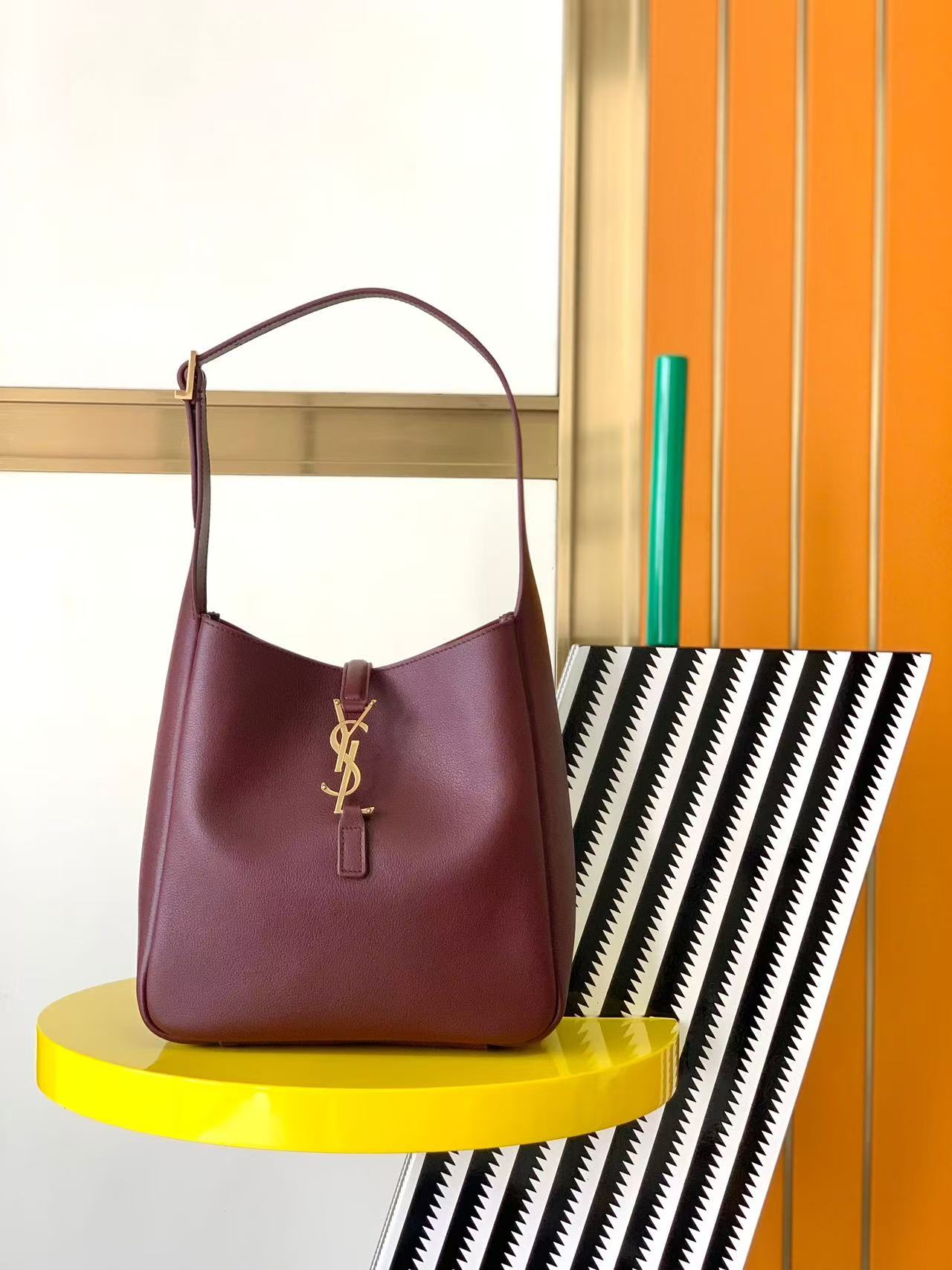 Saint Laurent LE 5 À 7 Mini Bucket - KAIROO