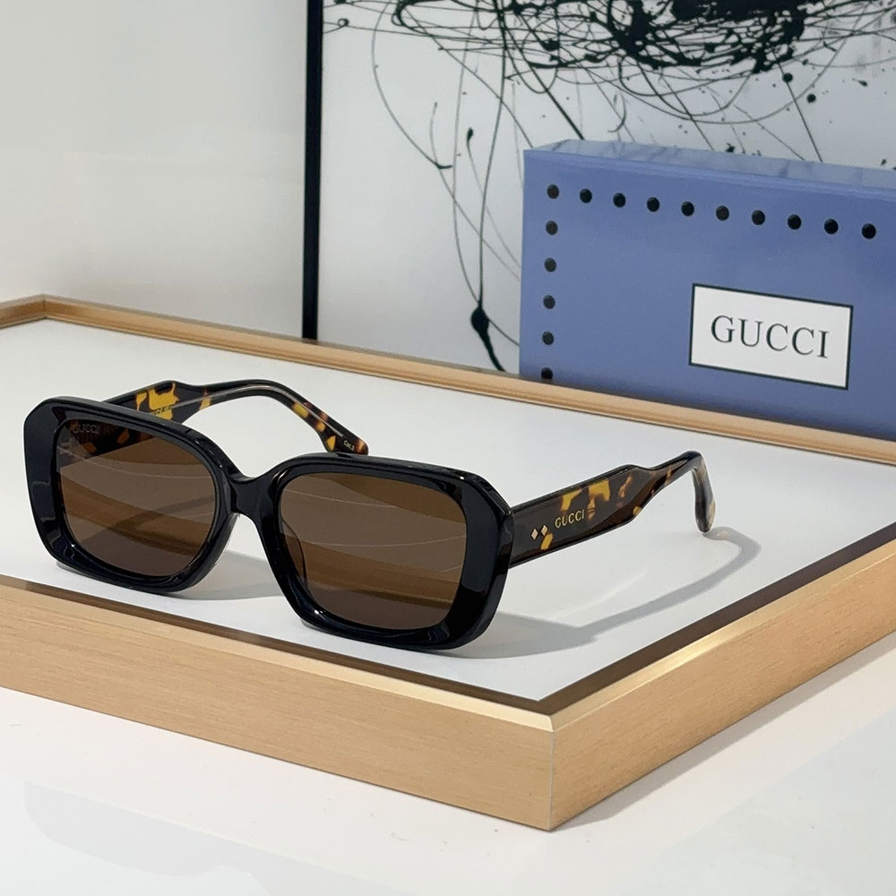 Gucci Wide Rectangular Temple Logo Fashion Sunglasses Top quality - KAIROO