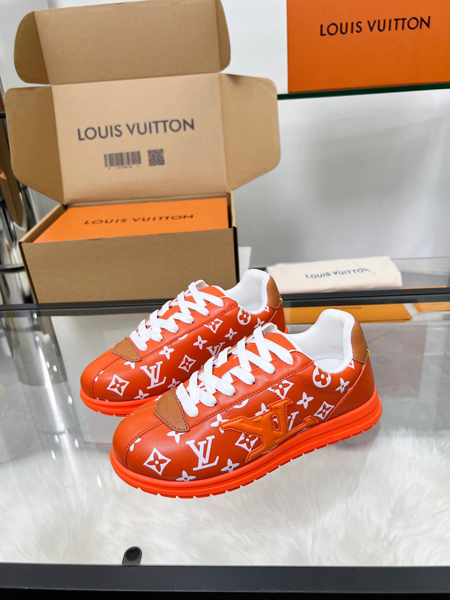 Louis Vuitton LV  Rivoli Sneaker - KAIROO