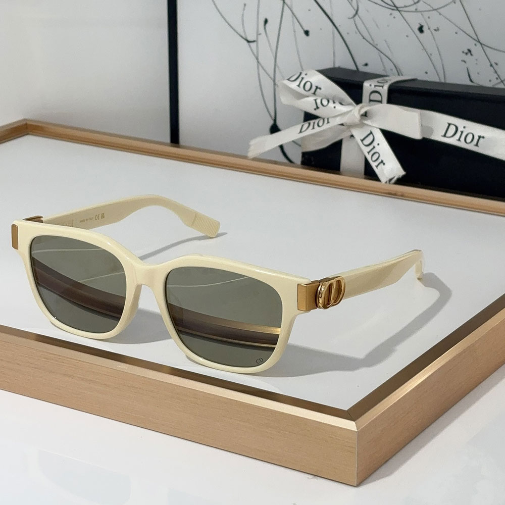 Dior Retro Butterfly Frames with Gold-Tone CD Hinges Sunglasses Top quality - KAIROO