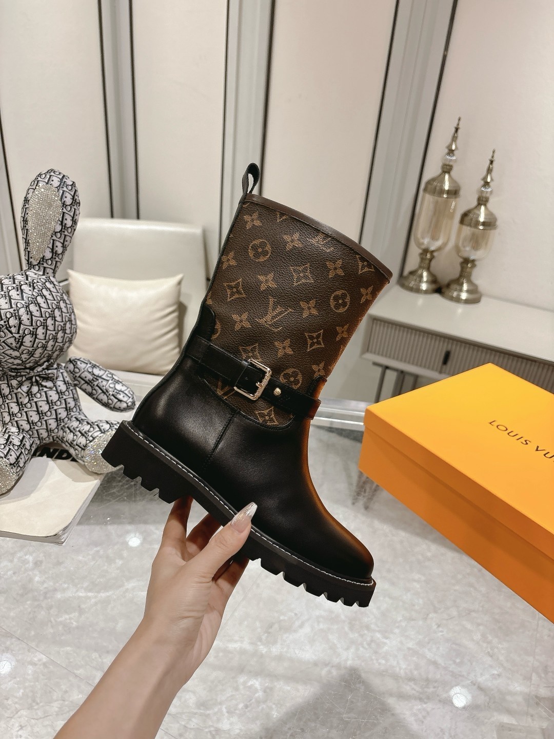 Louis Vuitton LV  Star Trail Ankle Boots - KAIROO