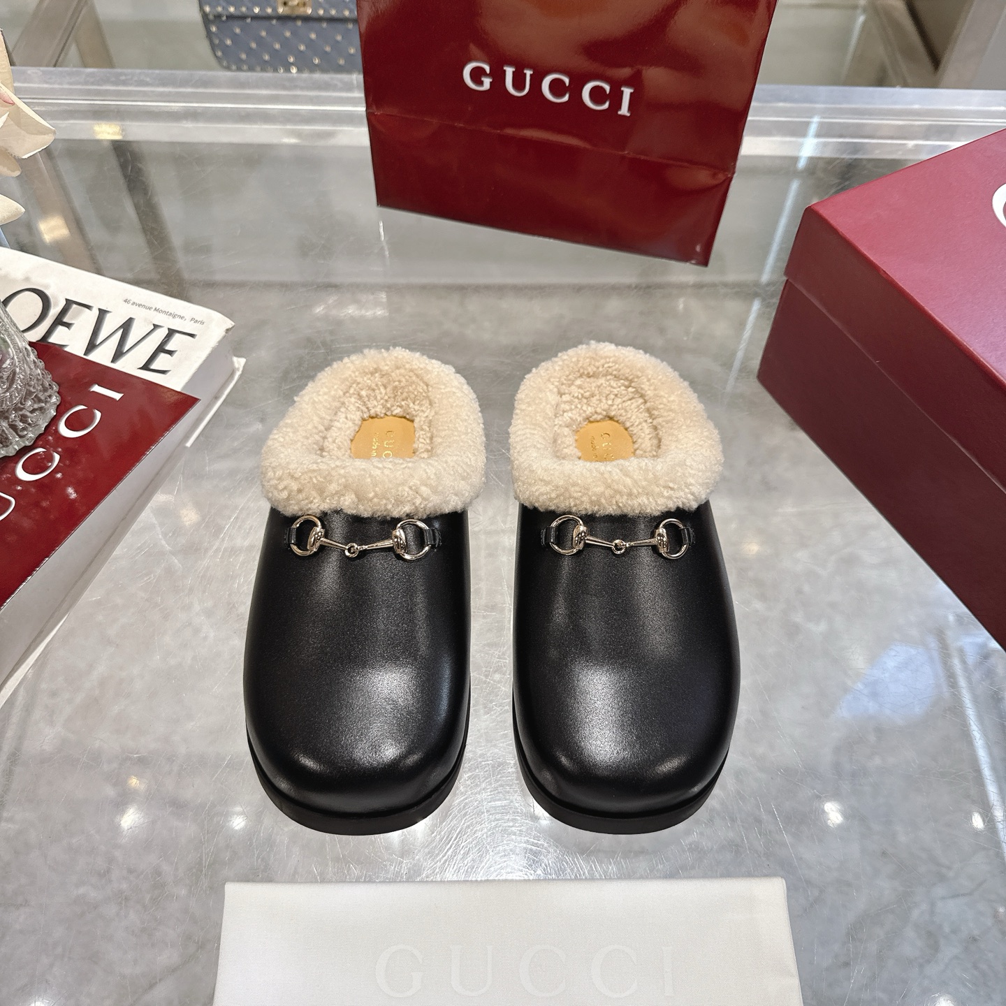 GUCCI Horsebit Leather Slipper Shearling-Lined Mules/ Black - KAIROO