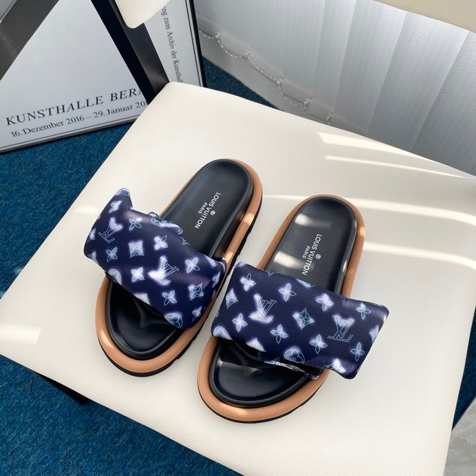 Louis Vuitton LV  Pool Pillow Comfort Platform Mule - KAIROO