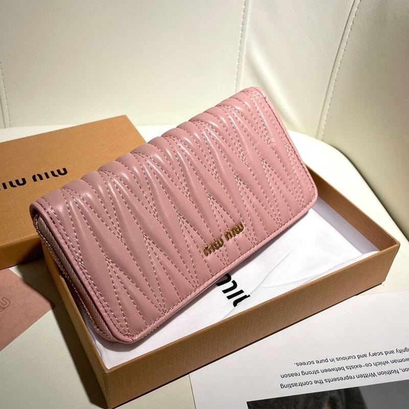MIU MIU Matelassé 3D Ruched Leather Long Zipper Card Holders Bag - KAIROO
