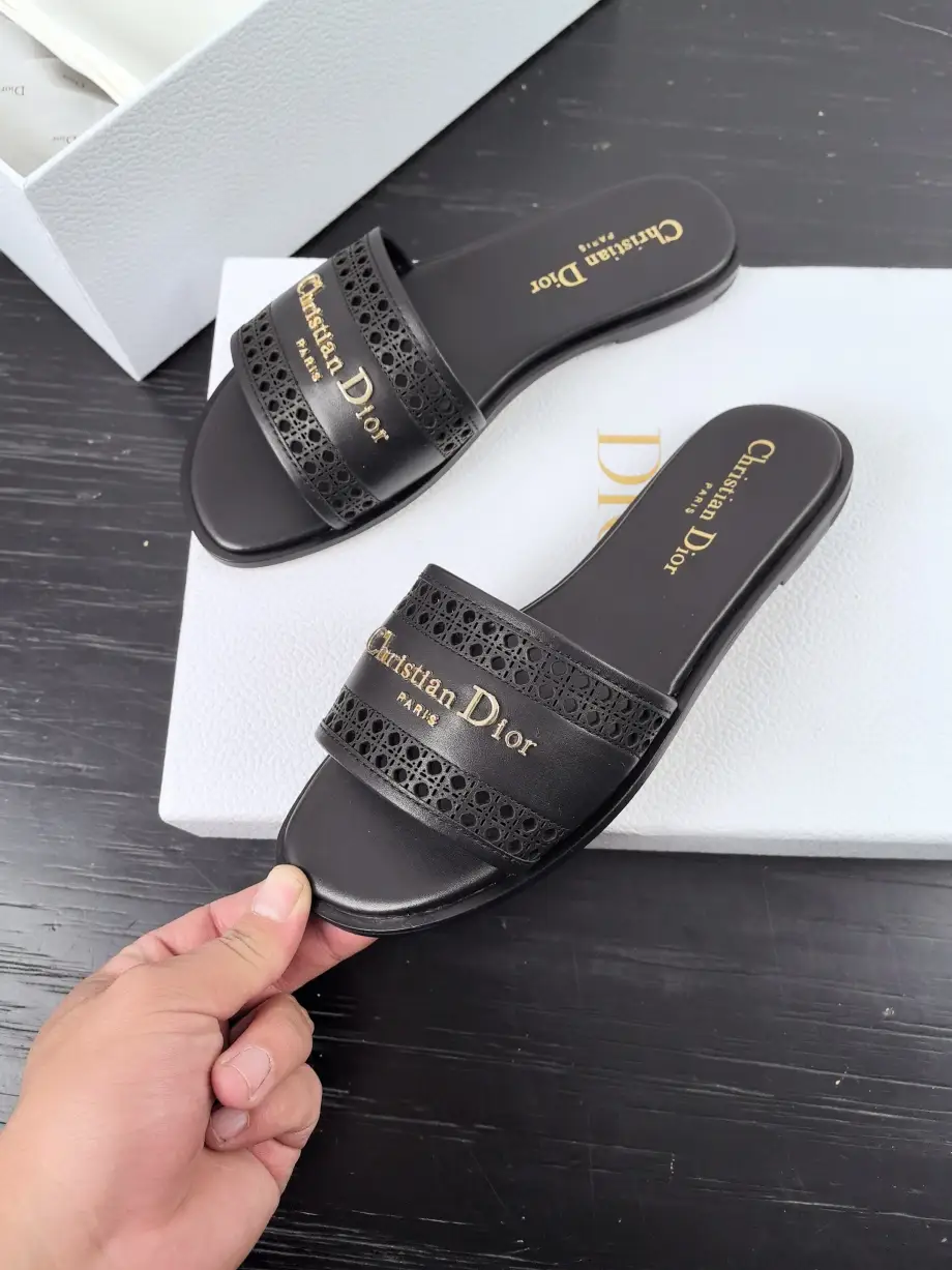 Dior Laser-Cut Cannage Matte Calfskin Single-Band Flat Slides - KAIROO