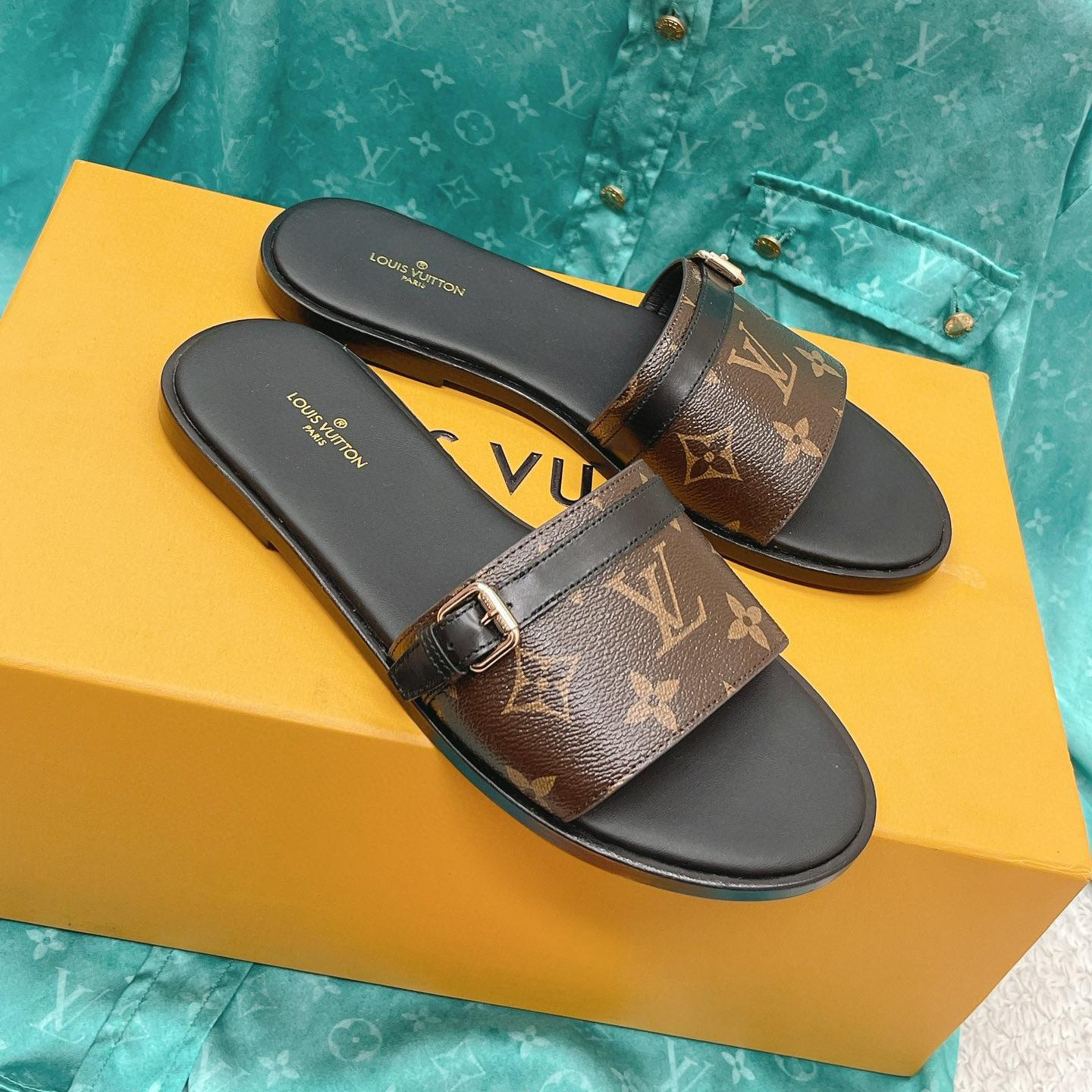 Louis Vuitton LV  Lock It Flat Mule - KAIROO
