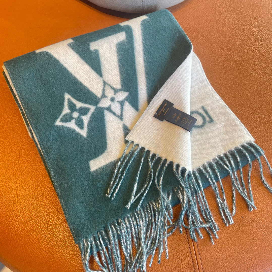 Louis Vuitton LV  Reykjavik Scarf - KAIROO