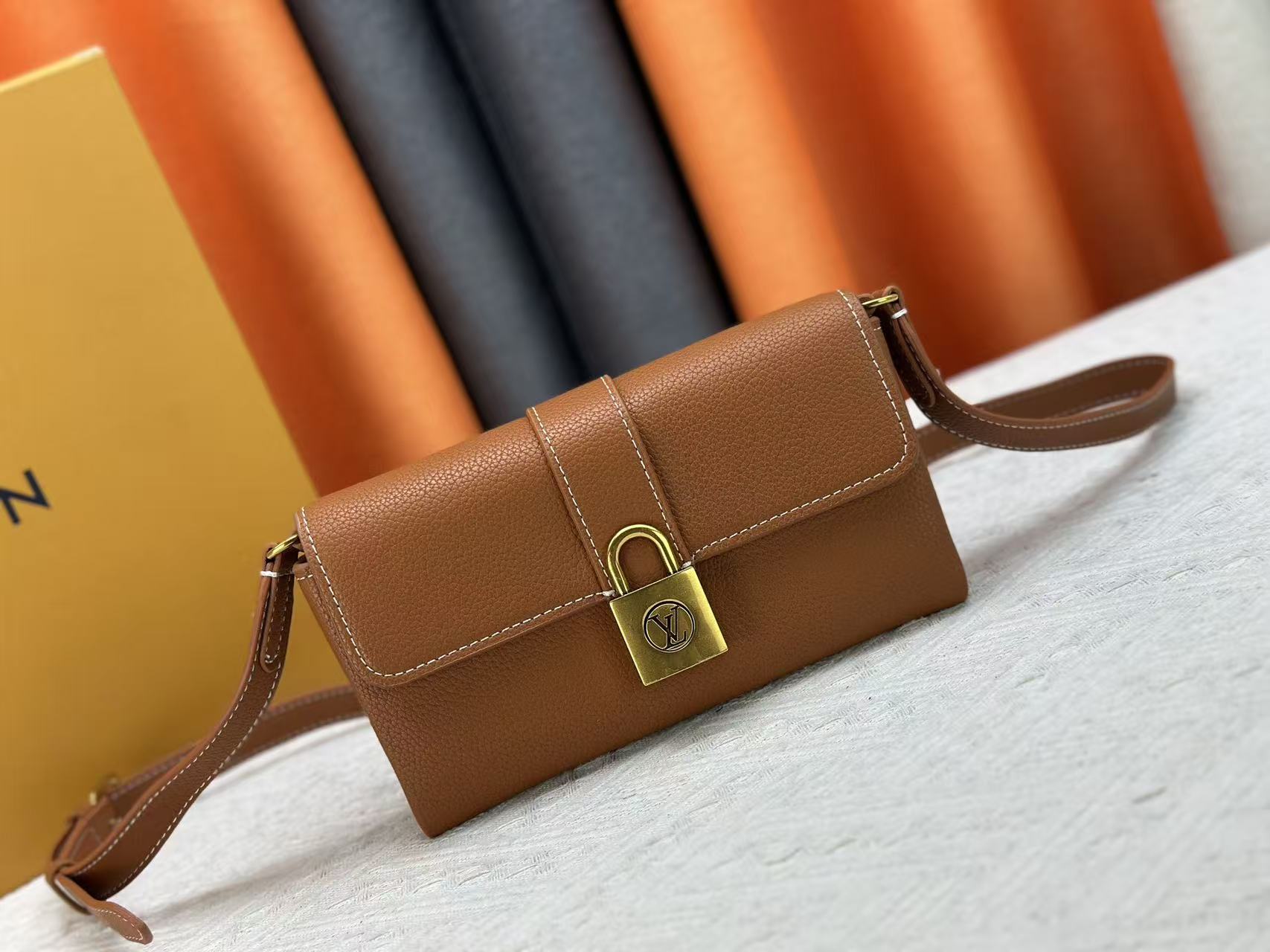 Louis Vuitton LV  Low Key Pouch - KAIROO