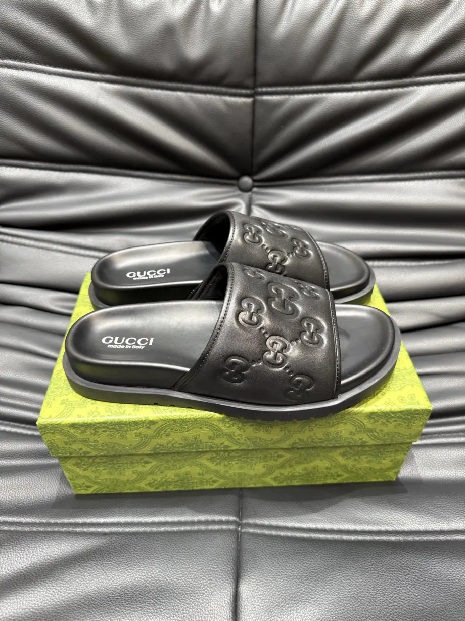 GUCCI GG Monogram Logo Embossed Slide Sandals - KAIROO