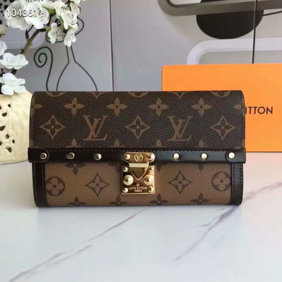 Louis Vuitton LV  Capucines Wallet - KAIROO