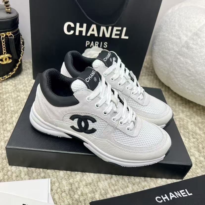 Chanel Classic Black & White Retro Sneakers - KAIROO