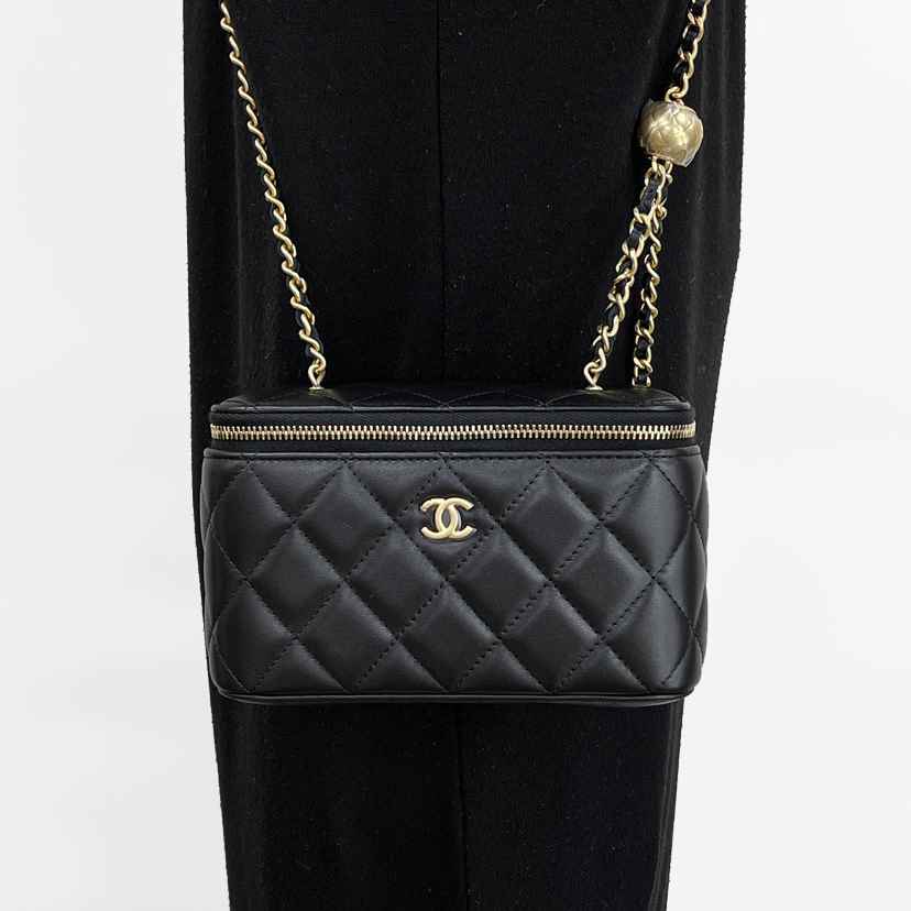Chanel Diamond Quilted Buttery Lamb Zip-Top Gold Ball Chain Vanity Case - KAIROO