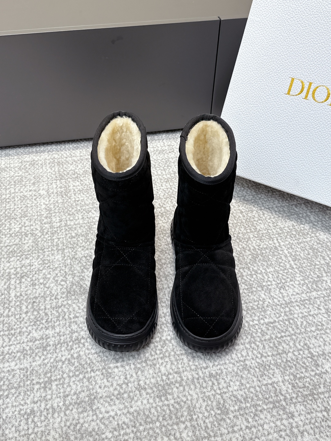 Dior Mid-Calf Black Suede Shearling-Lined Snow Boots - KAIROO
