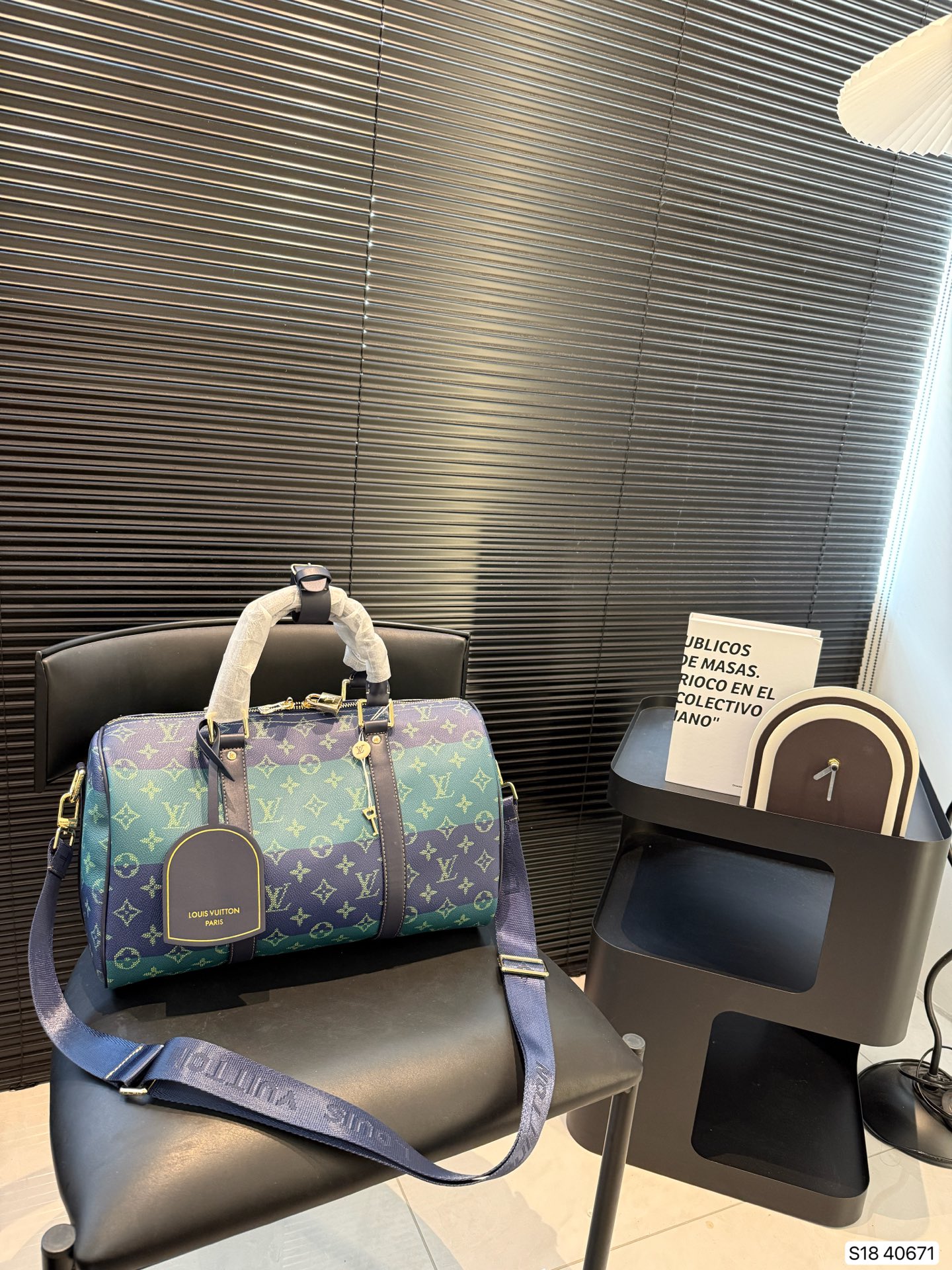 Louis Vuitton LV  Speedy Bandoulière 35 Handbag - KAIROO