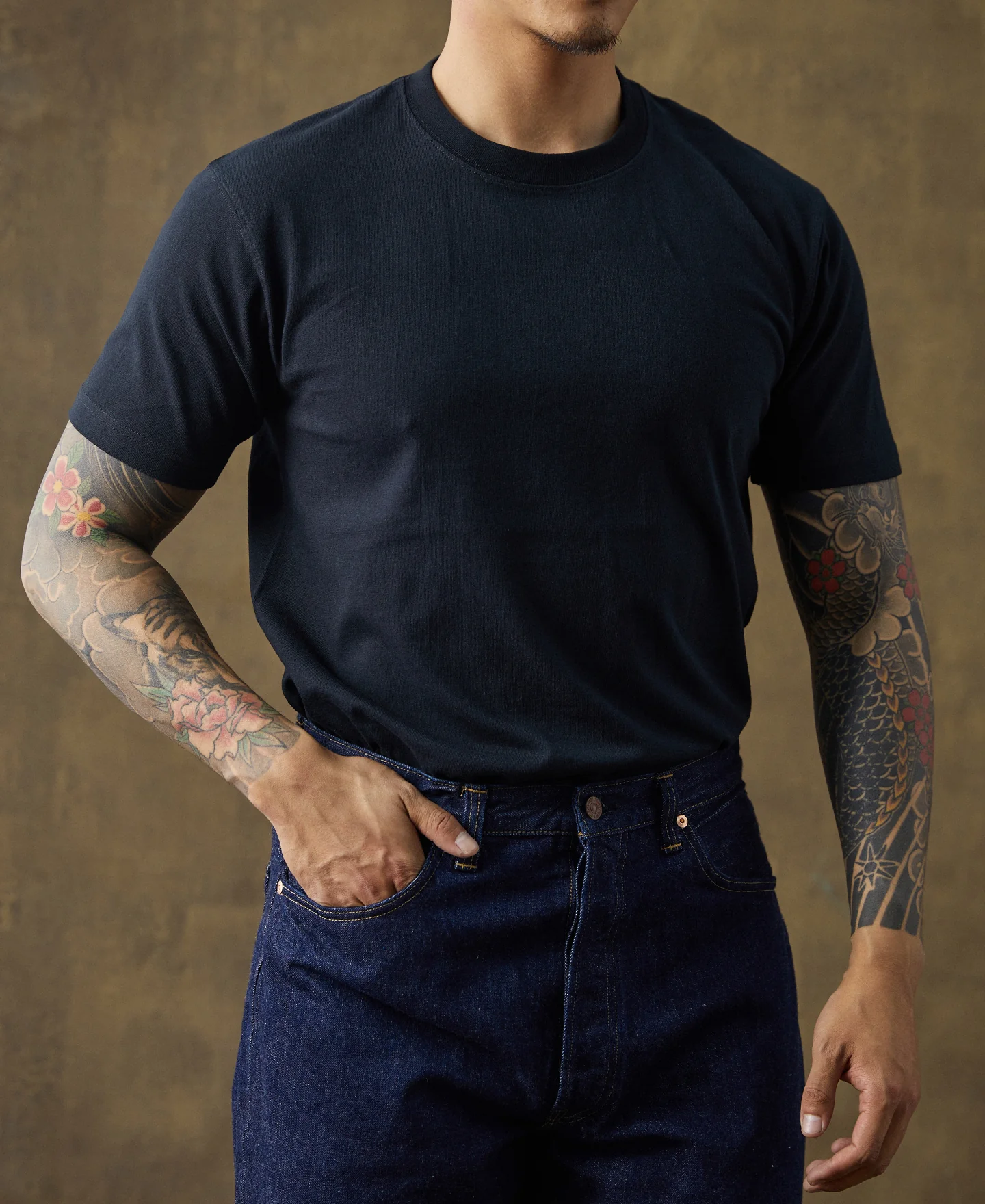 9 oz Cotton Tubular T-Shirt - Black