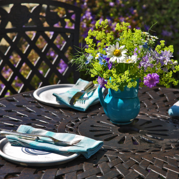 ANTIQUE BRONZE (2 SEATER SET) 90 cm round cast aluminium garden furniture set