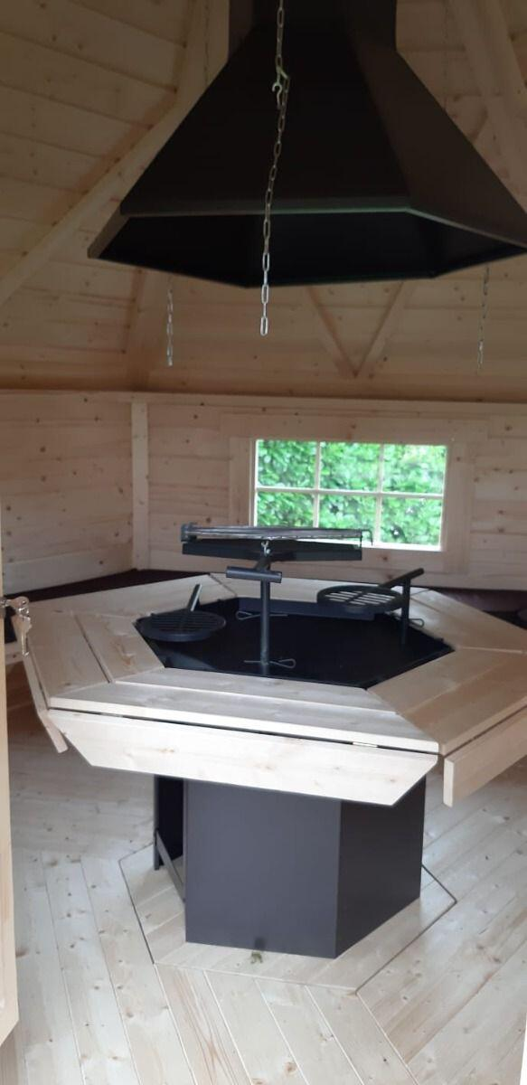 BBQ Grill Cabin 6.5m2 - BBQ room with benches and shingled roof included