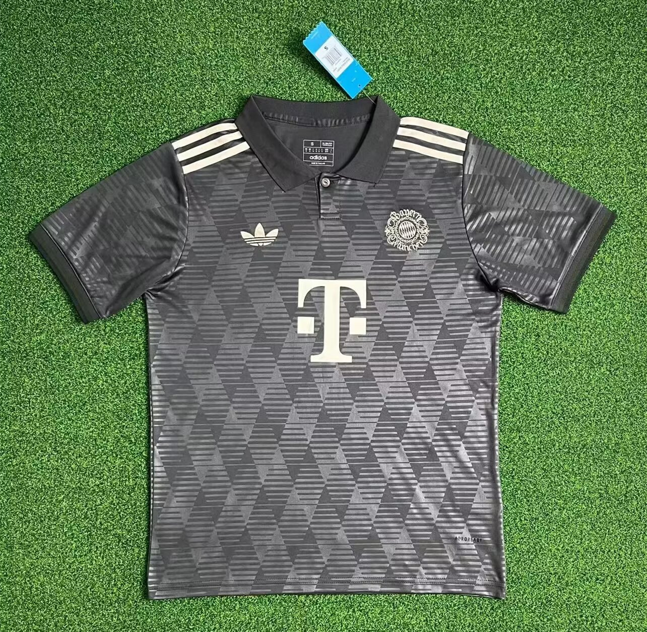 Bayern Munich Oktoberfest Man Jersey 24/25